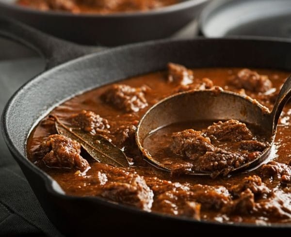 estofado de cordero lojeño